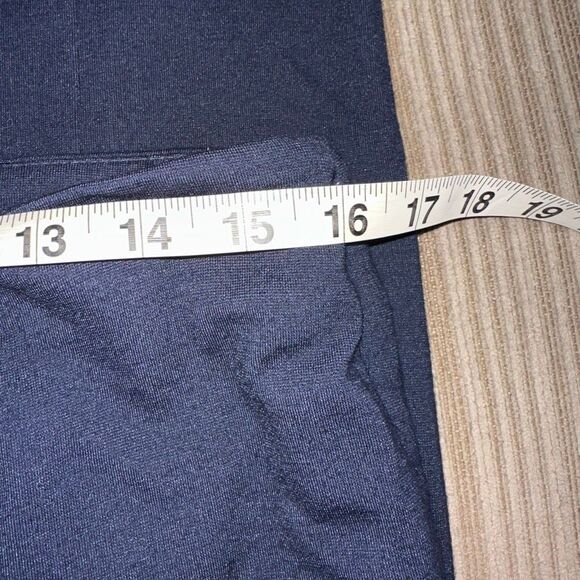 Cabi #814 navy pants side zipper size 8 - Picture 6 of 9